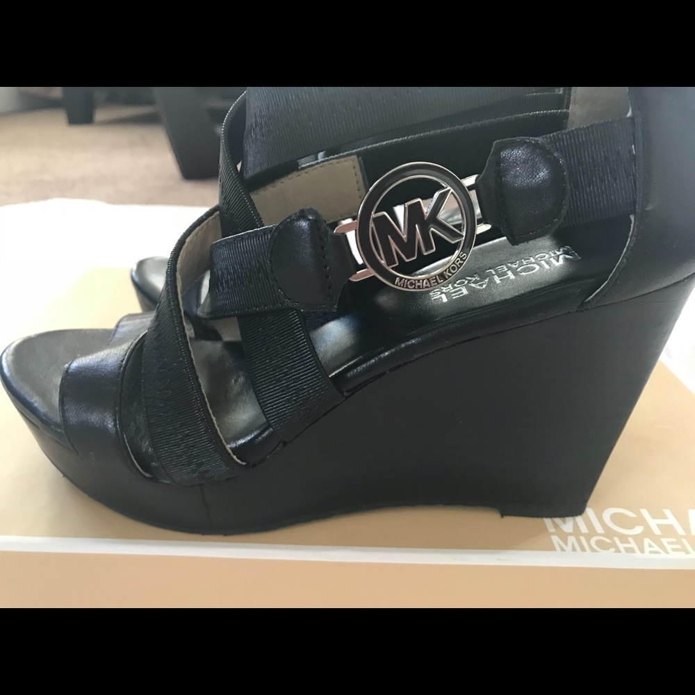 Michael Kors Size 6 Wedge Sandal-worn 1x
